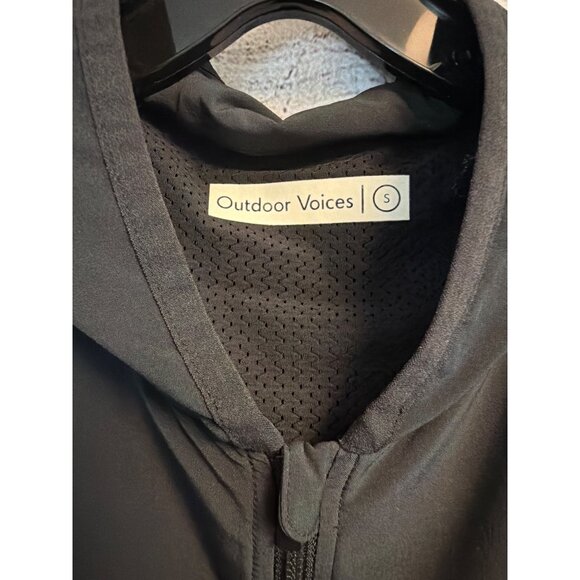 Outdoor Voices Black Lightweight Hooded Jacket Size S - Picture 2 of 3